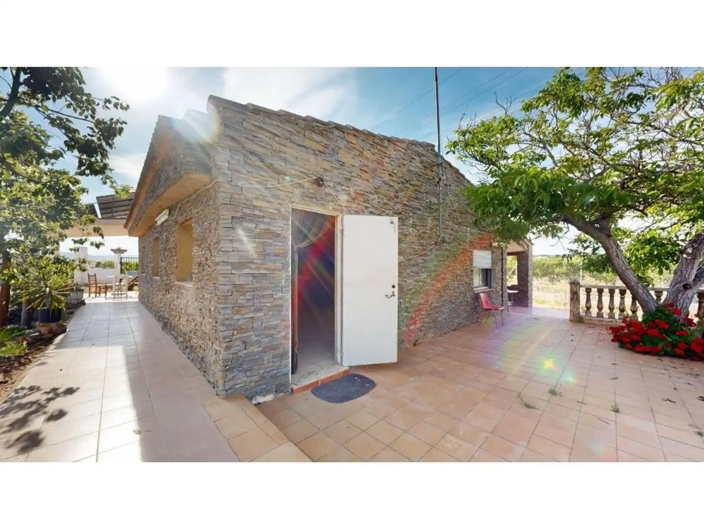 Vista exterior de Casa o xalet en venda en Carlet amb Jardí privat, Terrassa i Traster