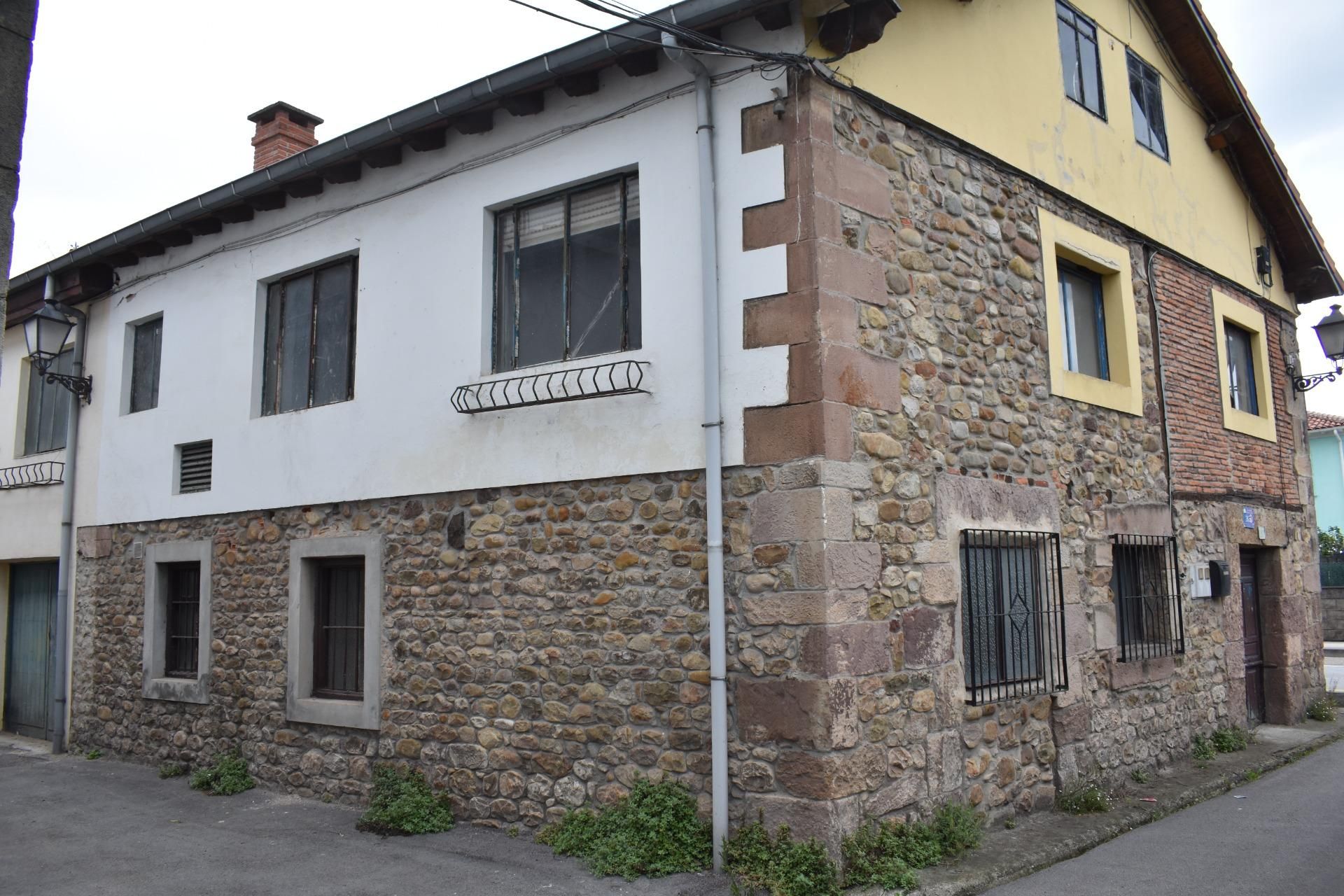 Vista exterior de Casa o xalet en venda en Torrelavega 