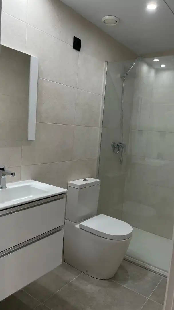 Bany de Dúplex en venda en Mataró amb Aire condicionat, Calefacció i Terrassa