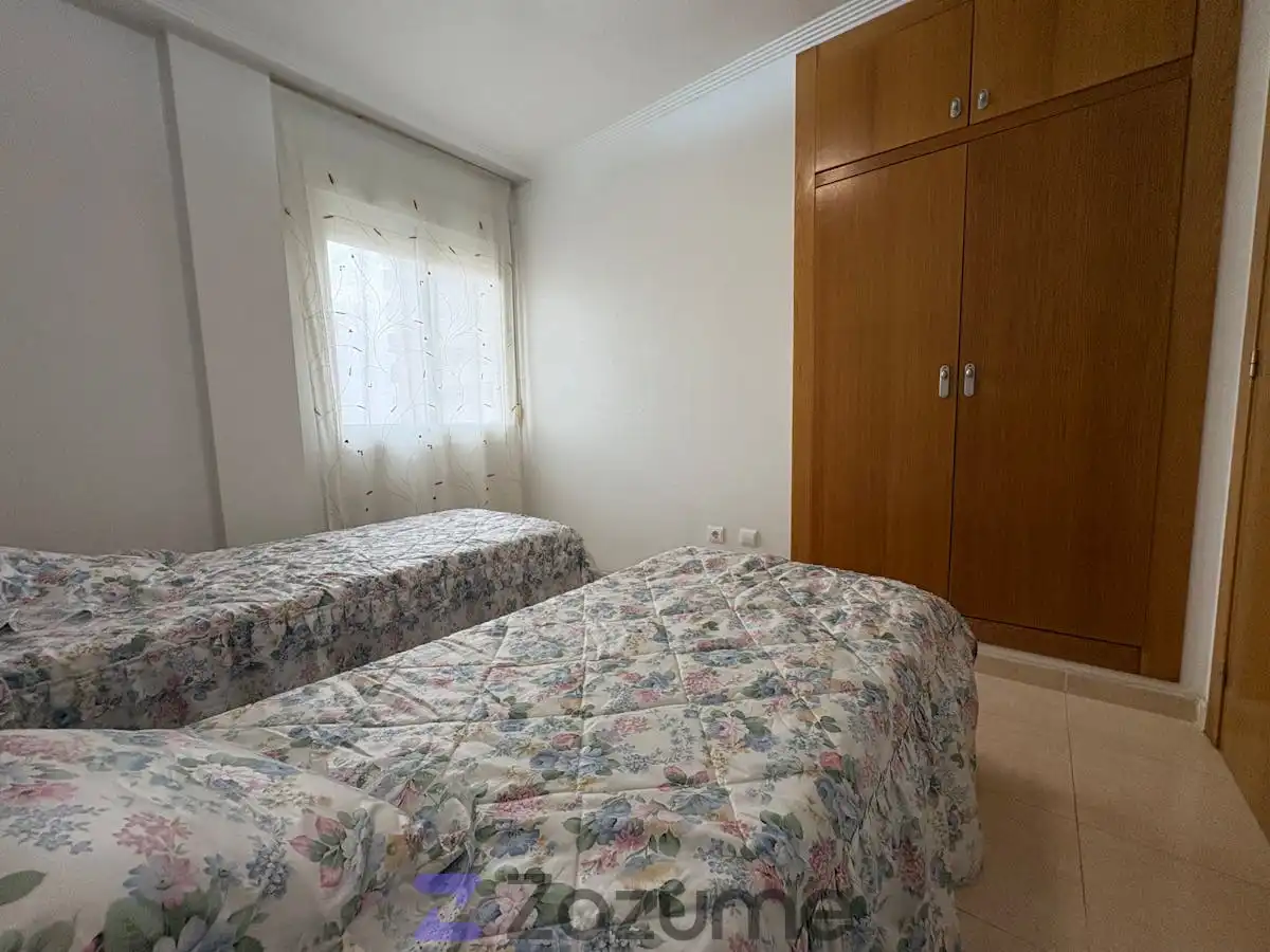 Habitación de Piso de alquiler en Torrevieja con Aire acondicionado, Calefacción y Terraza