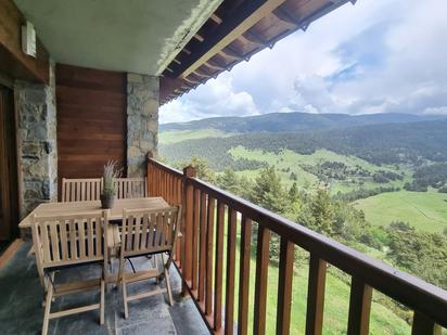 Terrasse von Wohnung miete in Alp mit Terrasse und Balkon
