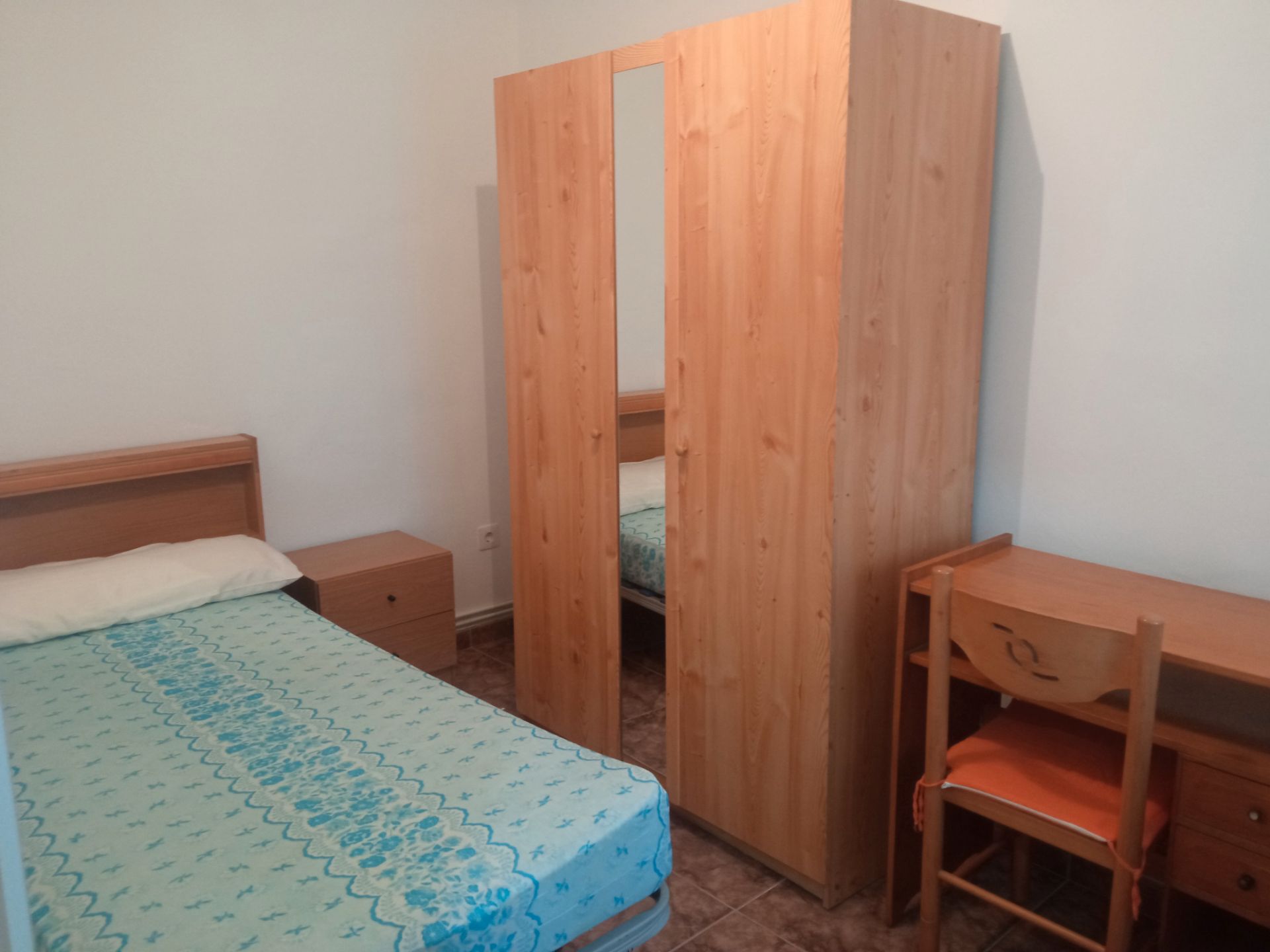 Bedroom of Flat to rent in  Zaragoza Capital  with Heating, Furnished and Oven