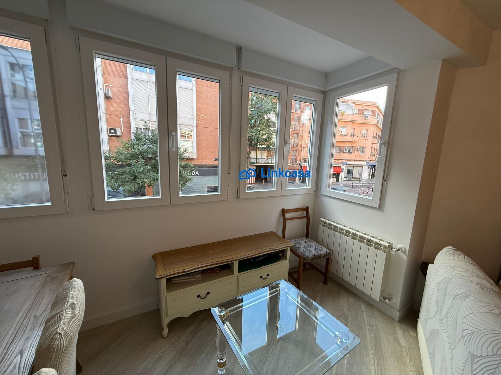 Bedroom of Flat for sale in  Madrid Capital  with Heating, Terrace and Balcony