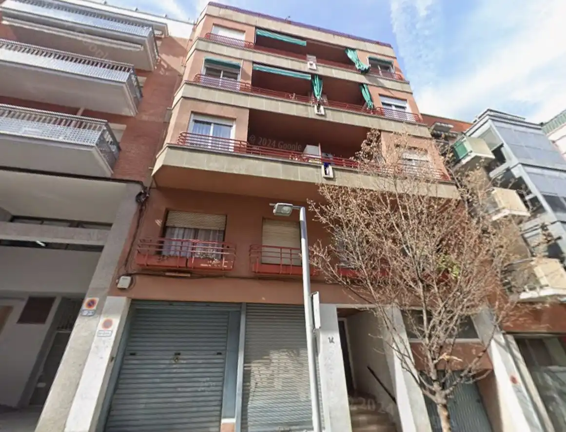 Vista exterior de Piso en venta en Barcelona