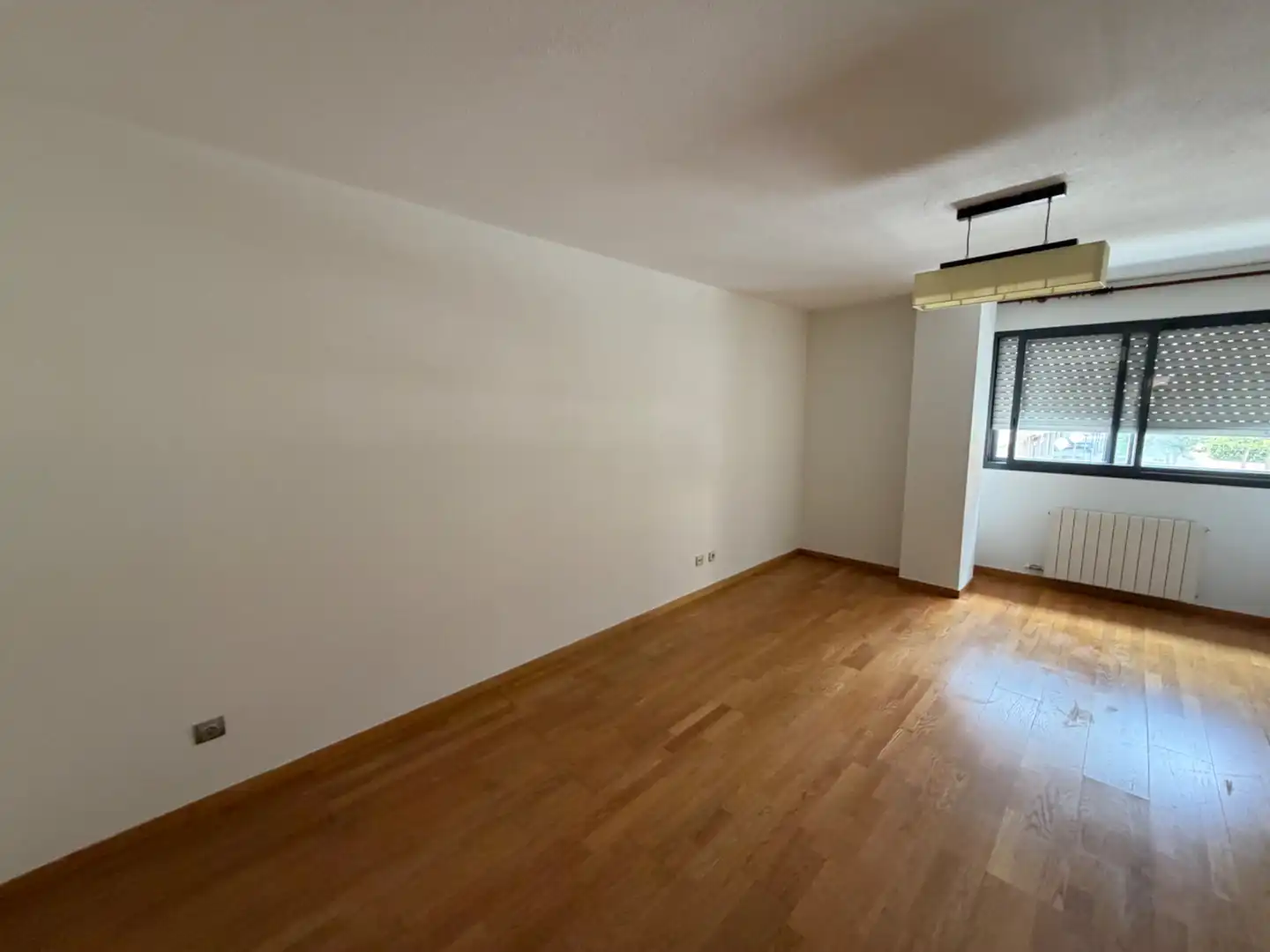 Habitación de Piso de alquiler en Valladolid con Calefacción, Parquet y Terraza
