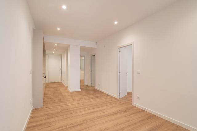 Piso en Venta en Carrer de Pau Alsina en El Camp d'en Grassot i Gràcia Nova