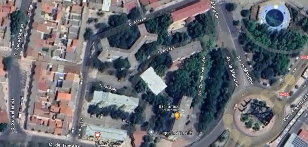 Local comercial en venda a Avenida CIUDAD REAL POL N, imagen 3