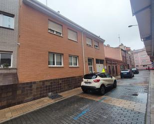 Vista exterior de Àtic en venda en Valladolid Capital amb Calefacció, Terrassa i Traster