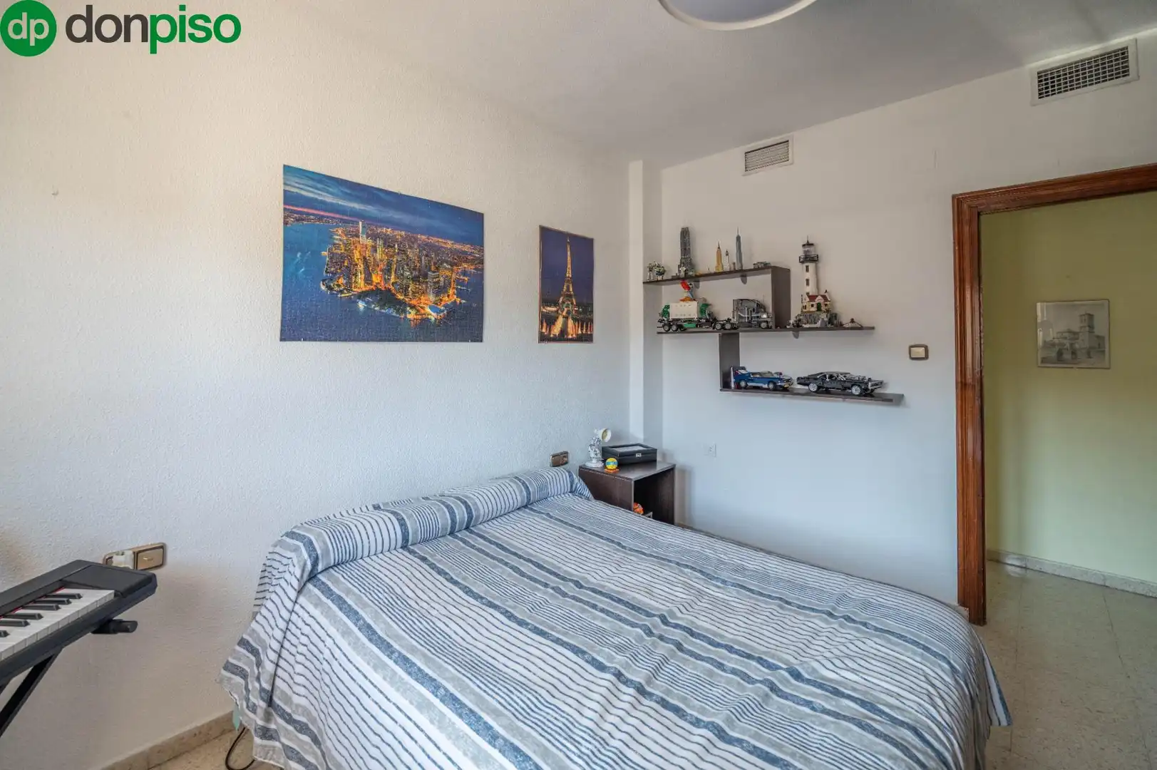 Houses for sale in Calle GERARDO DIEGO, 7, San Miguel