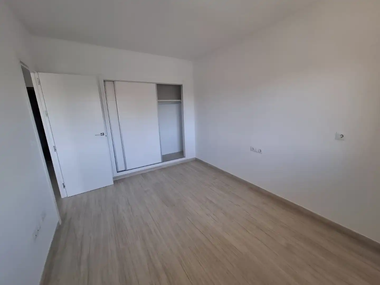 Piso con piscina en venta en Paseo Marítimo Rey de España 97, imagen 7
