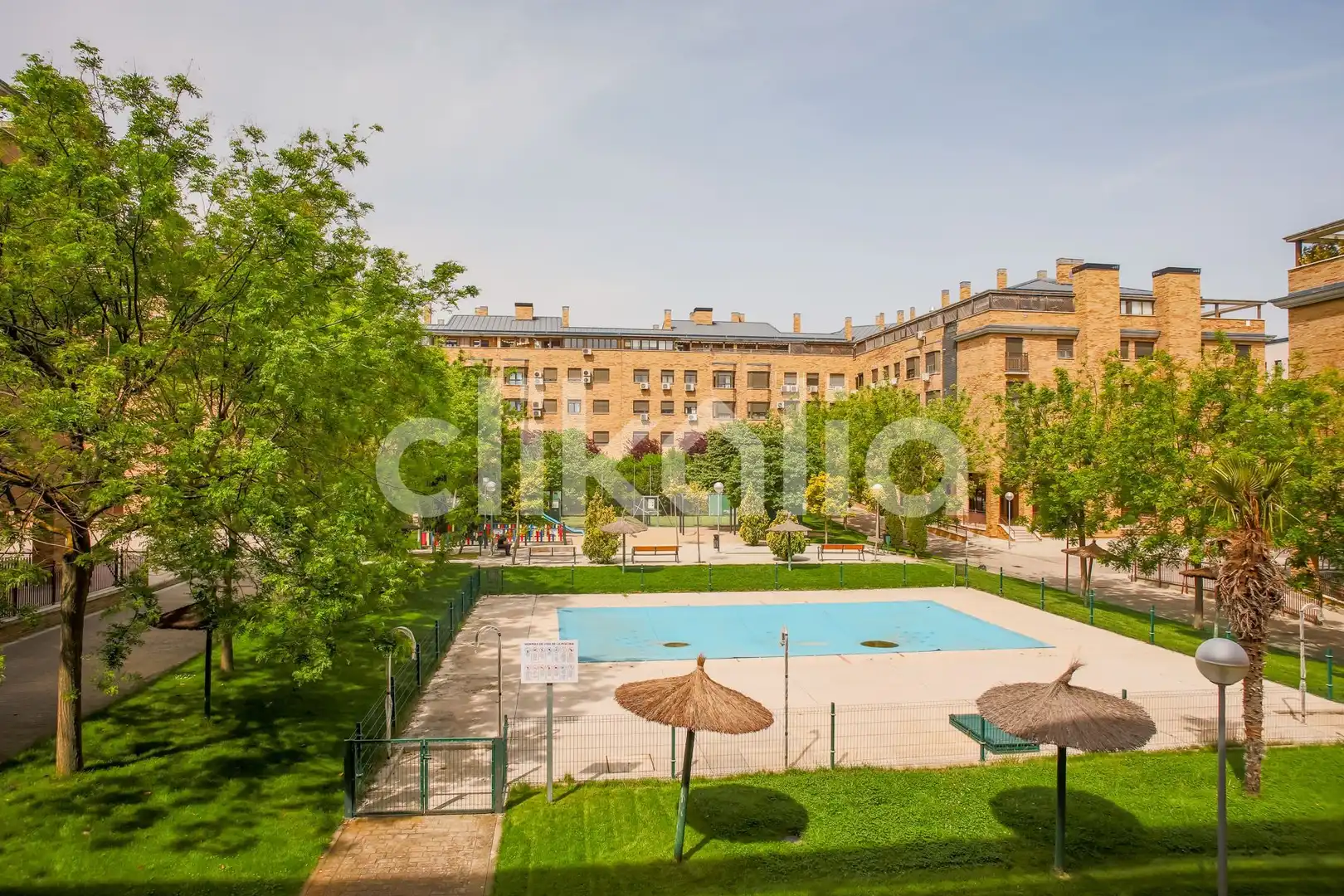 Piscina de Pis en venda en Valdemoro amb Calefacció, Jardí privat i Terrassa