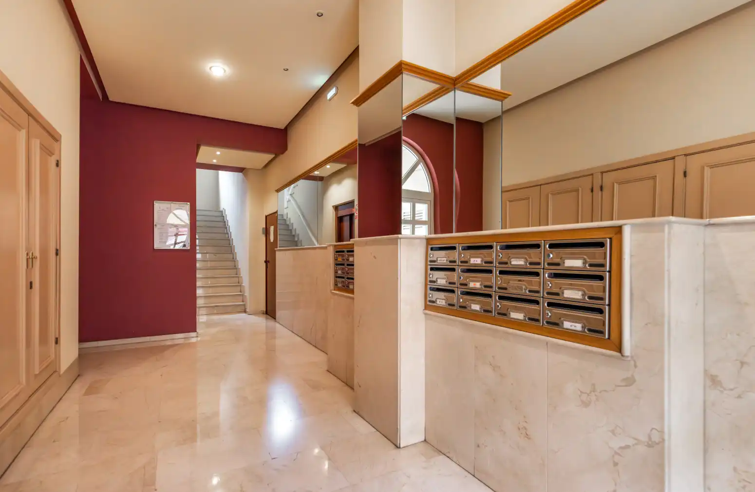 Piso en venta en Oviedo  con Calefacción, Parquet y Trastero