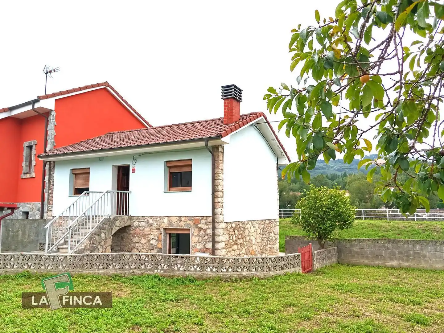 Casa adosada en venda a VEGALENCIA, Ribera de Arriba