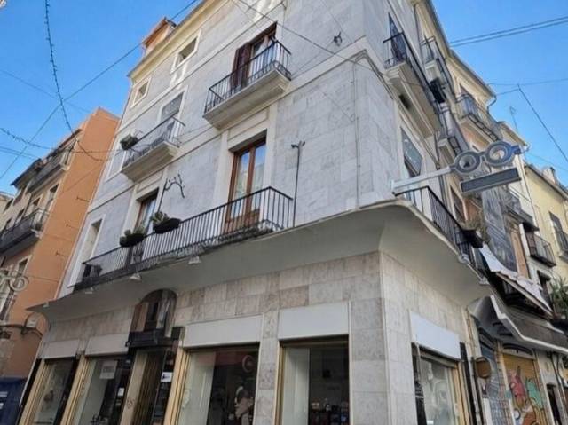 Local comercial en Venta en Carrer dels Drets, 37 en El Mercat
