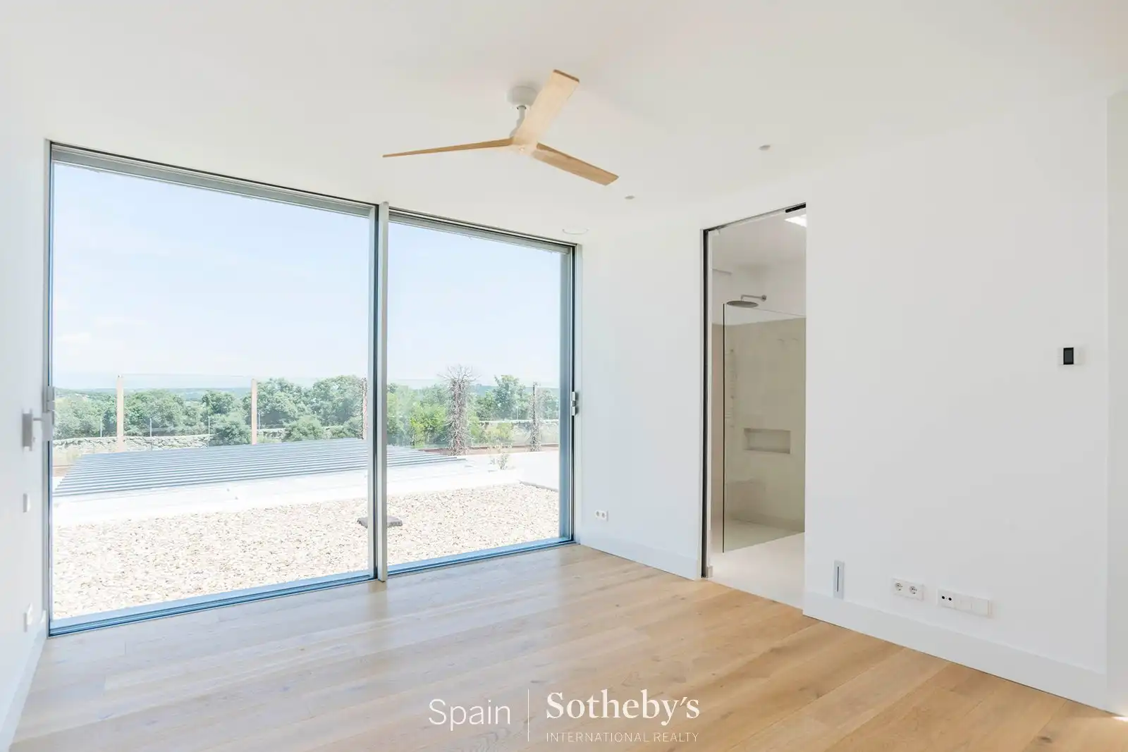 Houses for rent in Madrid  with Air Conditioner, Heating and Private garden