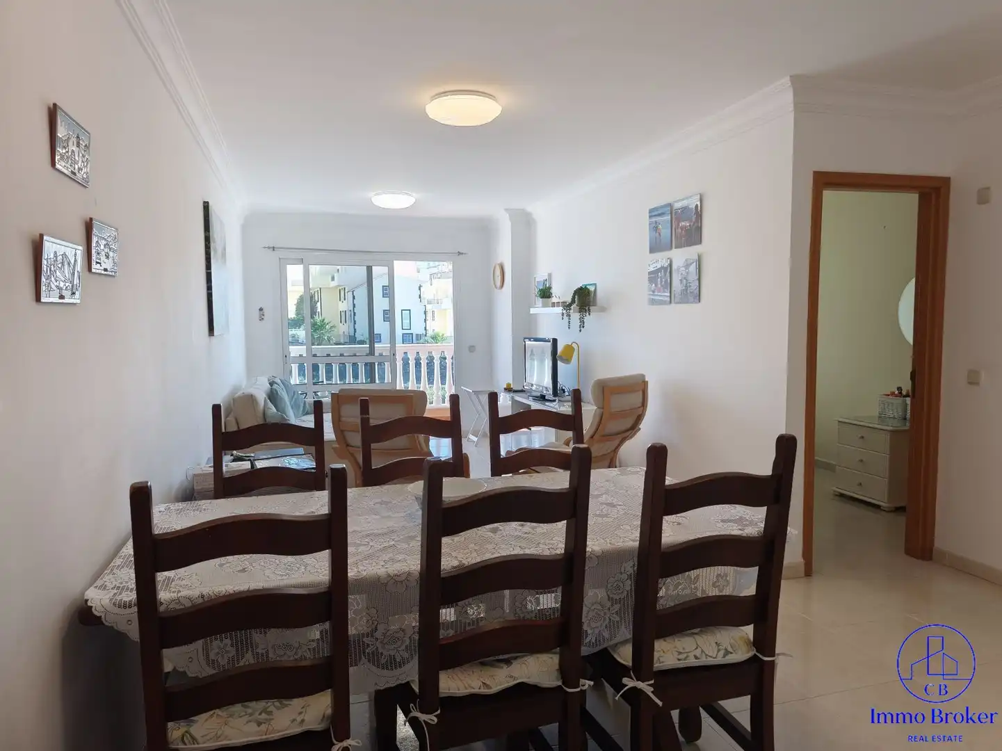 Comedor de Piso en venta en Adeje con Amueblado y Piscina comunitaria