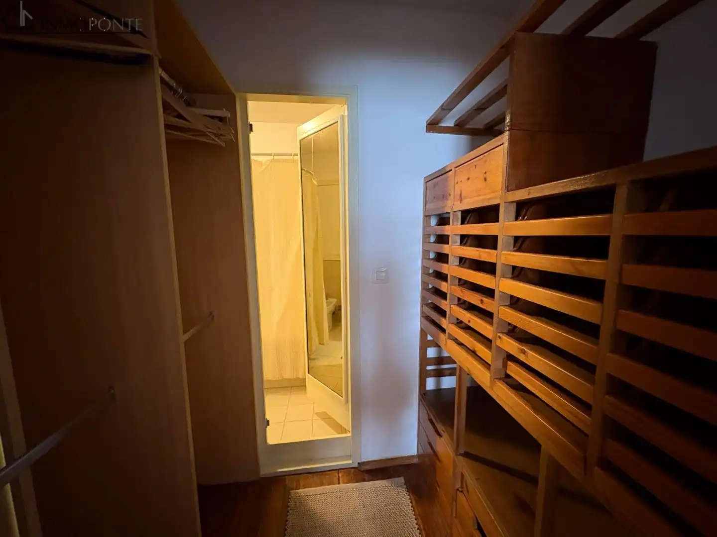 Bathroom of Flat for rent in Pontevedra Capital 