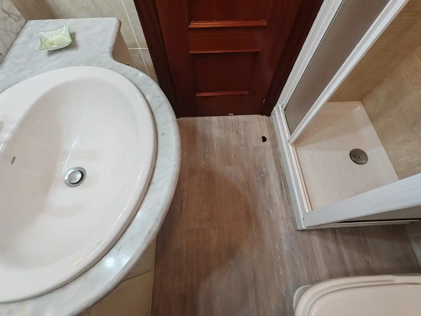 Bany de Pis en venda en Bilbao  amb Calefacció, Moblat i Forn