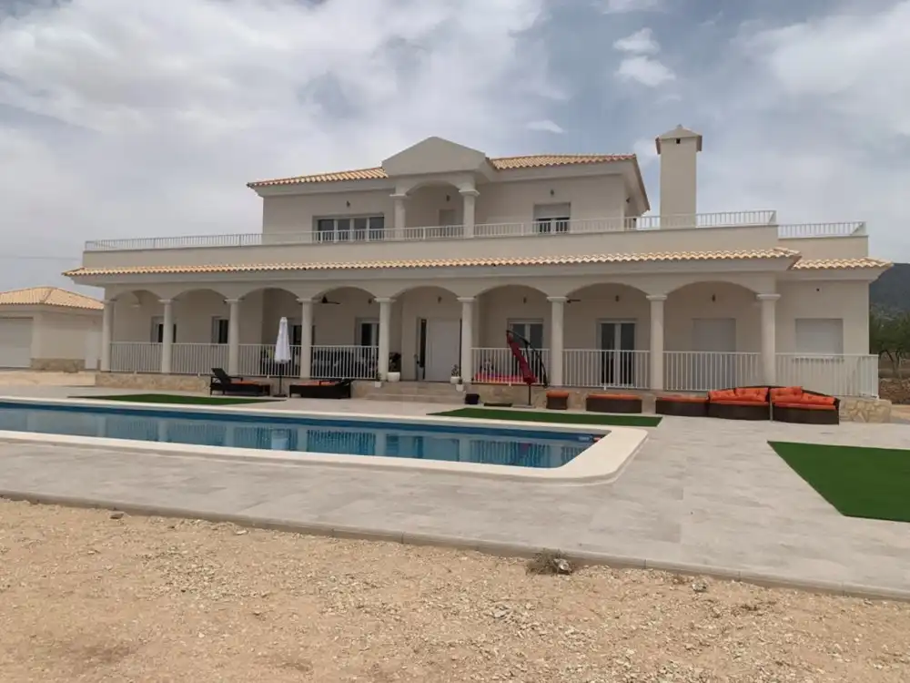 Casa en venda a El Pinós / Pinoso, imagen 3