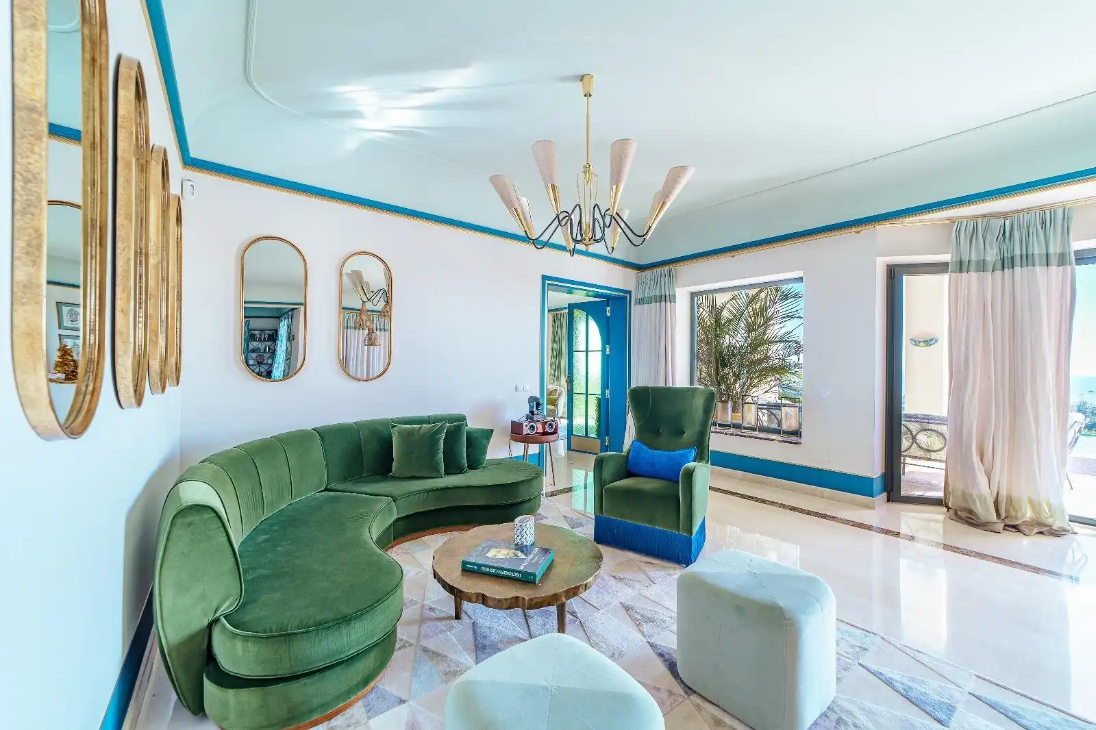Sala de estar de Casa o chalet de alquiler en Estepona con Aire acondicionado, Jardín privado y Terraza