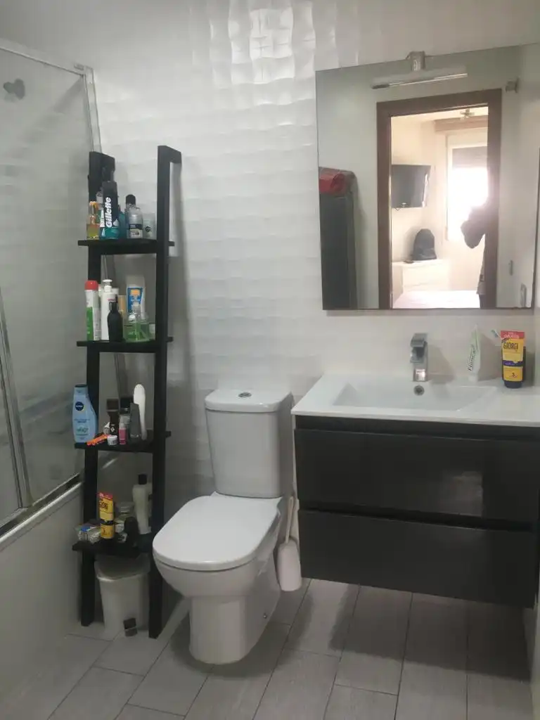 Bathroom of Flat for rent in Melilla  with Furnished, Oven and Washing machine