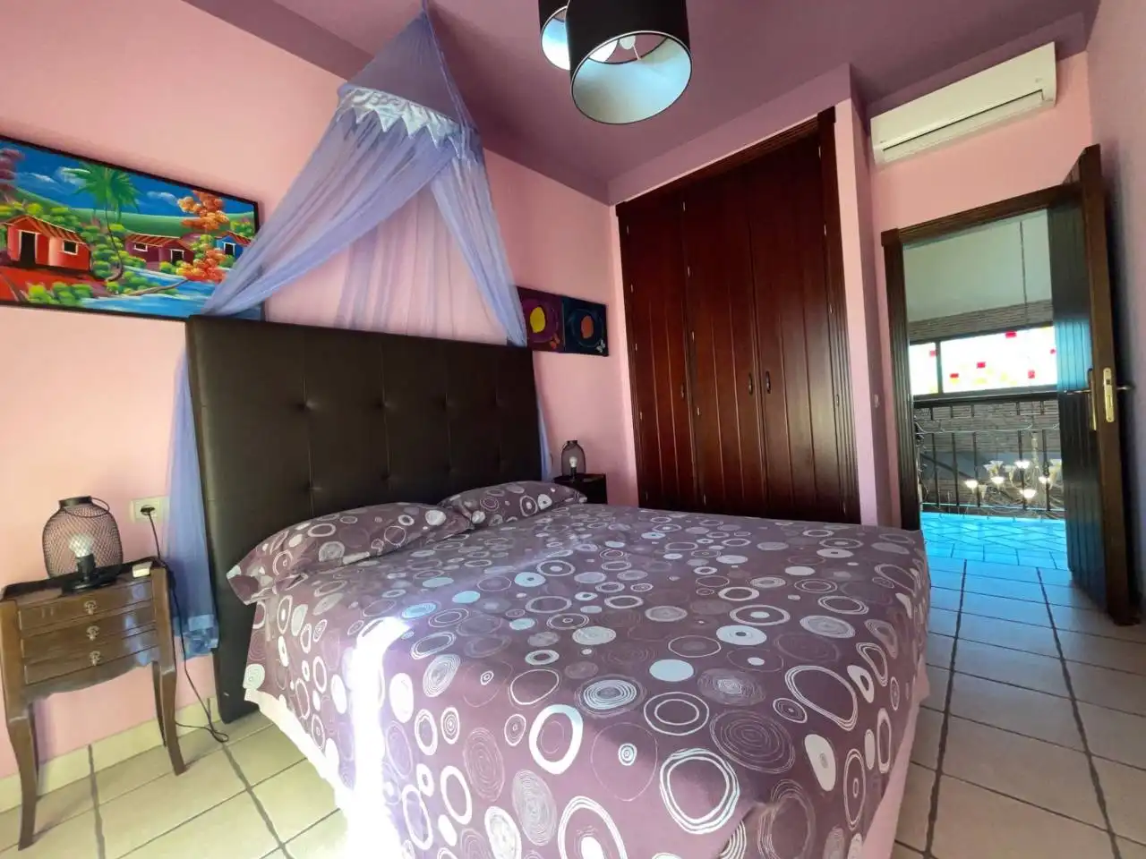 Dormitori de Finca rústica en venda en Estepona amb Aire condicionat, Calefacció i Jardí privat