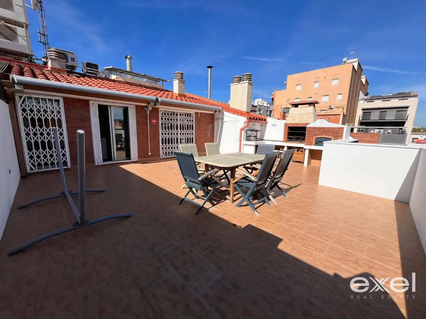 Penthouse with terrace for sale in Vinyets - Molí Vell