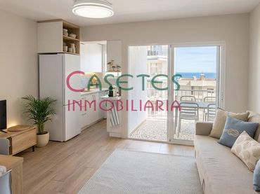 Piso con balcón en venta en Calle Calle Madrid