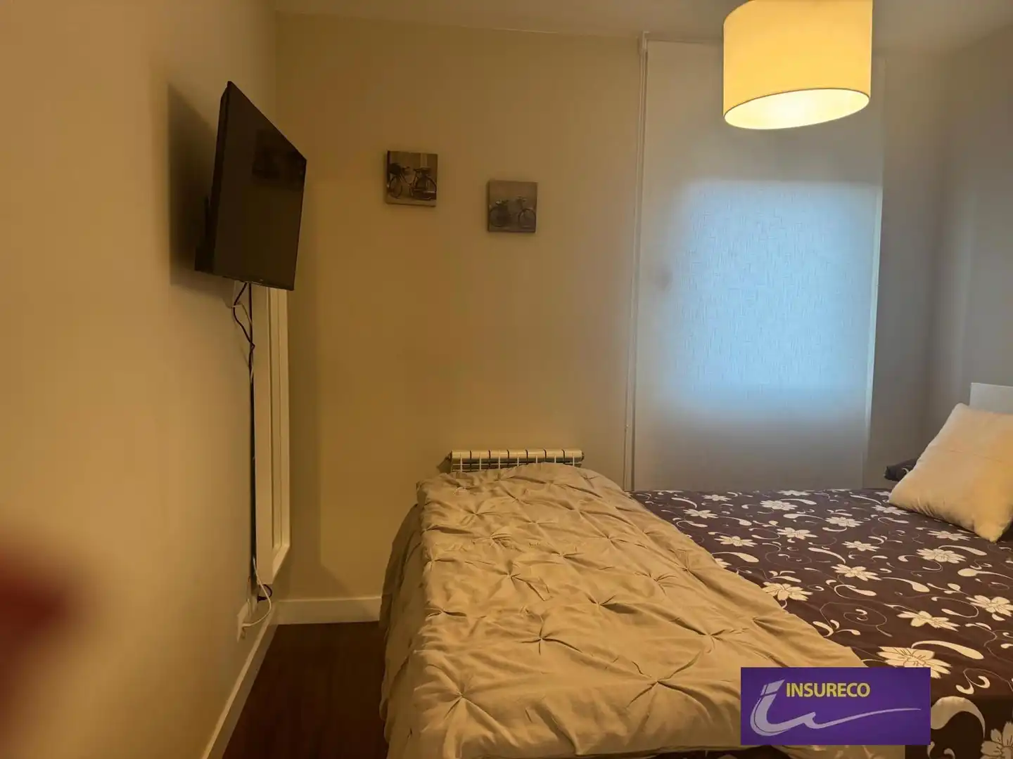 Habitación de Apartamento de alquiler en Sariegos con Calefacción, Parquet y Terraza