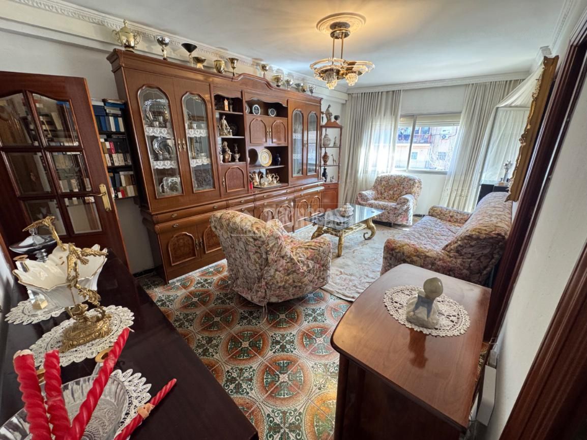 Living room of Flat for sale in Aranjuez  with Air Conditioner