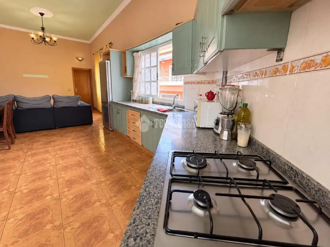 Kitchen of Flat for sale in Guía de Isora  with Storage room