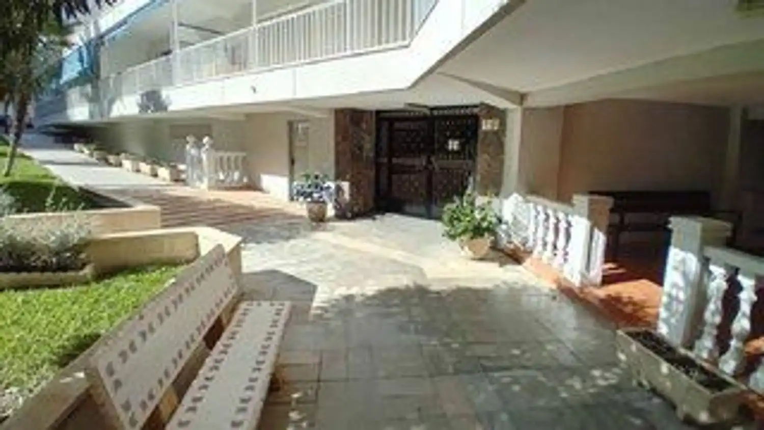 Piso en venta en Alicante / Alacant con Aire acondicionado, Calefacción y Jardín privado