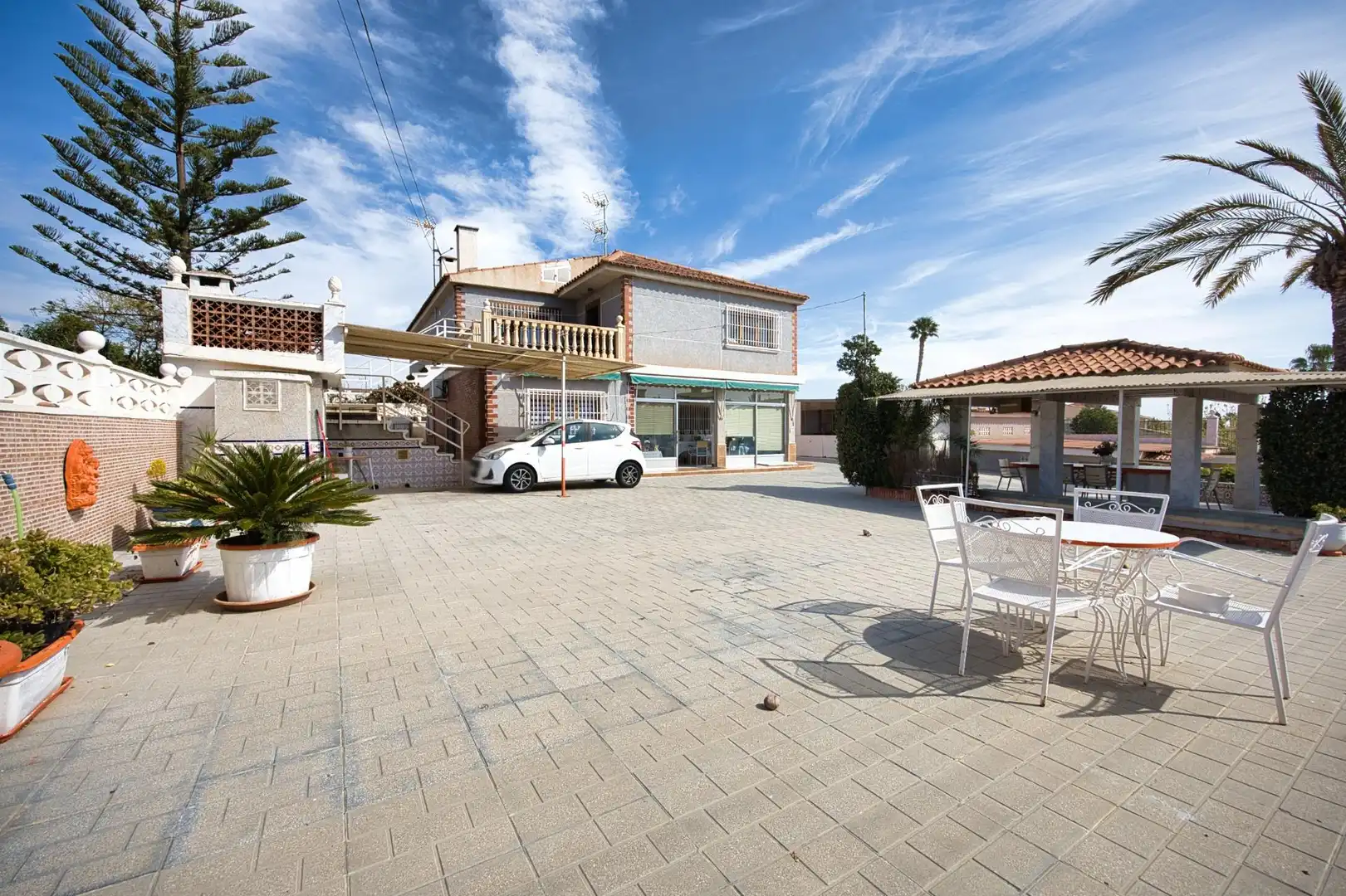 Exterior view of Houses for sale in San Vicente del Raspeig / Sant Vicent del Raspeig