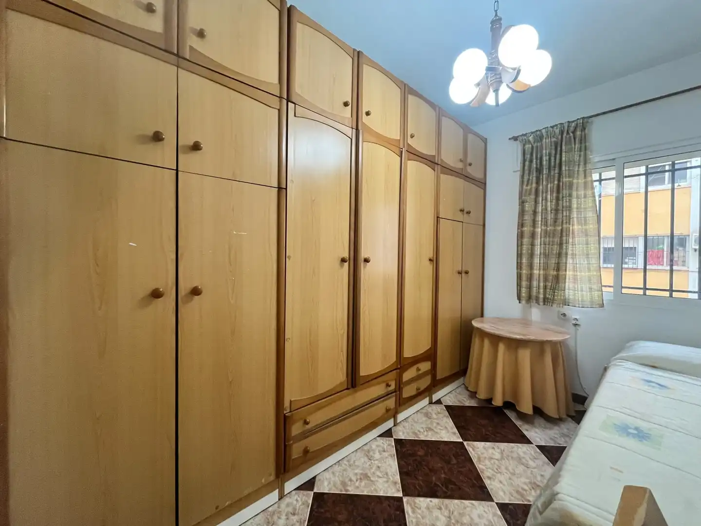 Bedroom of Flat for rent in Sevilla  with Air Conditioner, Furnished and Washing machine