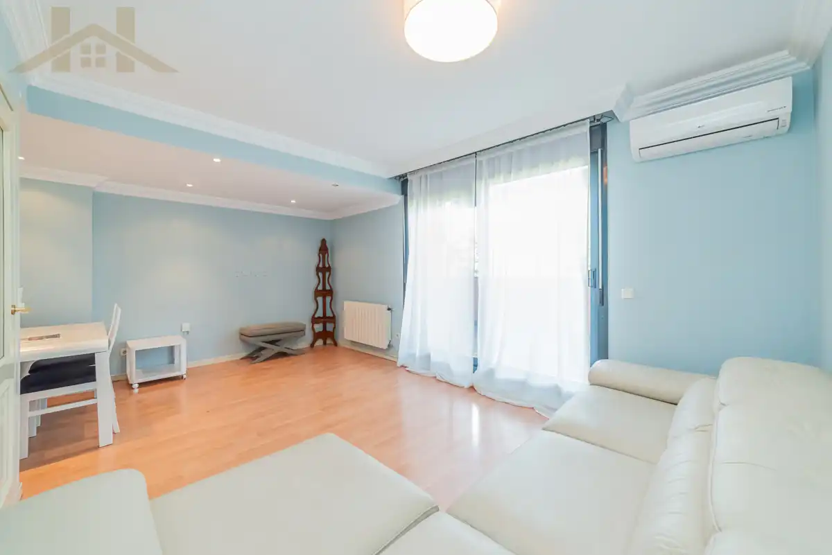 Sala de estar de Dúplex en venta en Pinto con Aire acondicionado, Calefacción y Terraza