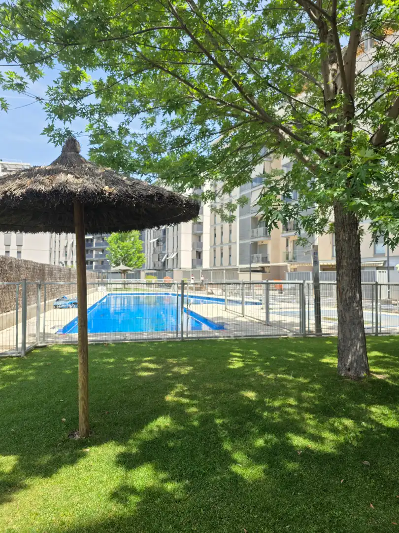 Piscina de Piso en venta en Madrid con Aire acondicionado, Parquet y Terraza