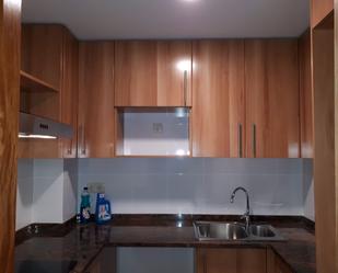 Cuina de Pis de lloguer en Mataró amb Aire condicionat, Forn i Balcó