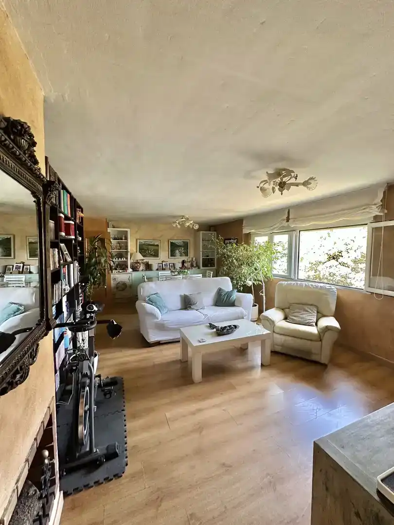 Sala d'estar de Pis en venda en El Escorial amb Aire condicionat