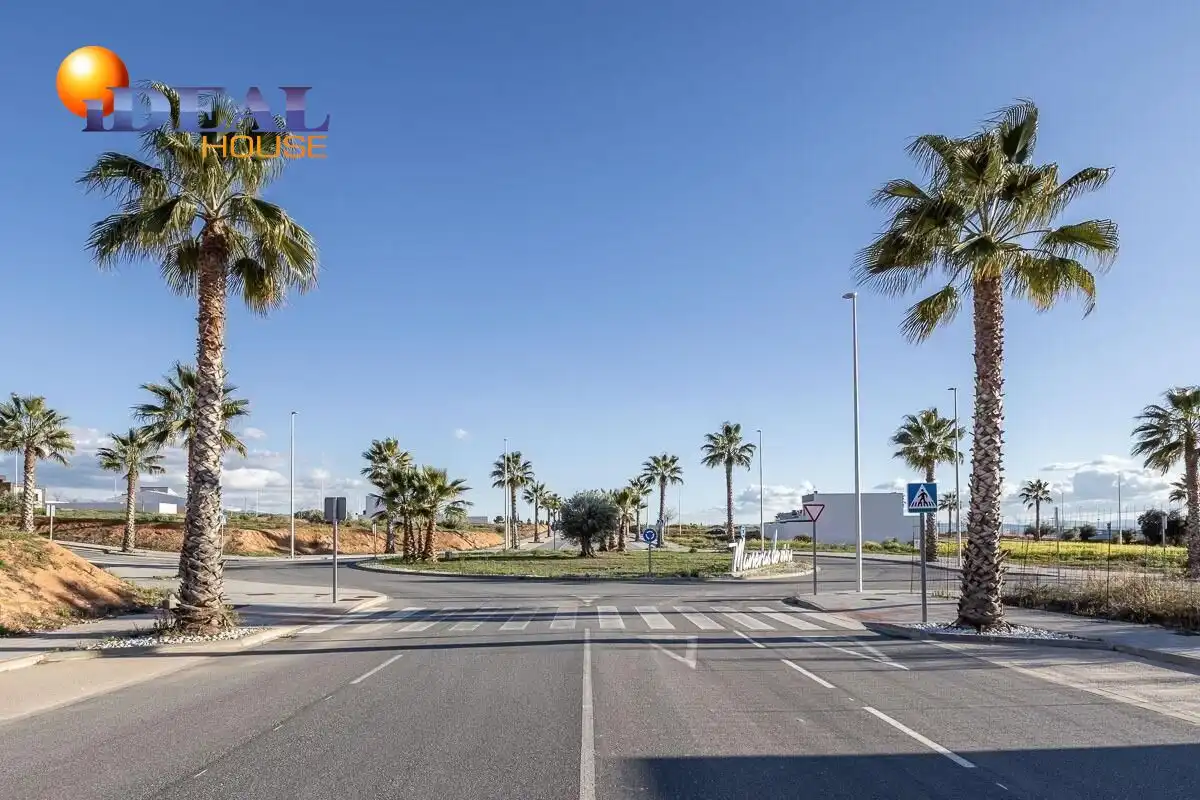 Terreny residencial en venda a Calle 18220 44, imagen 10