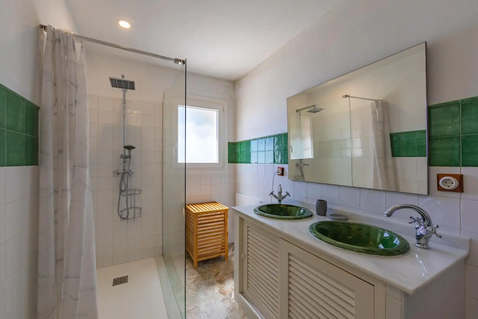 Badezimmer von Country house zum Verkauf in Tarifa mit Heizung und Gemeinschaftspool