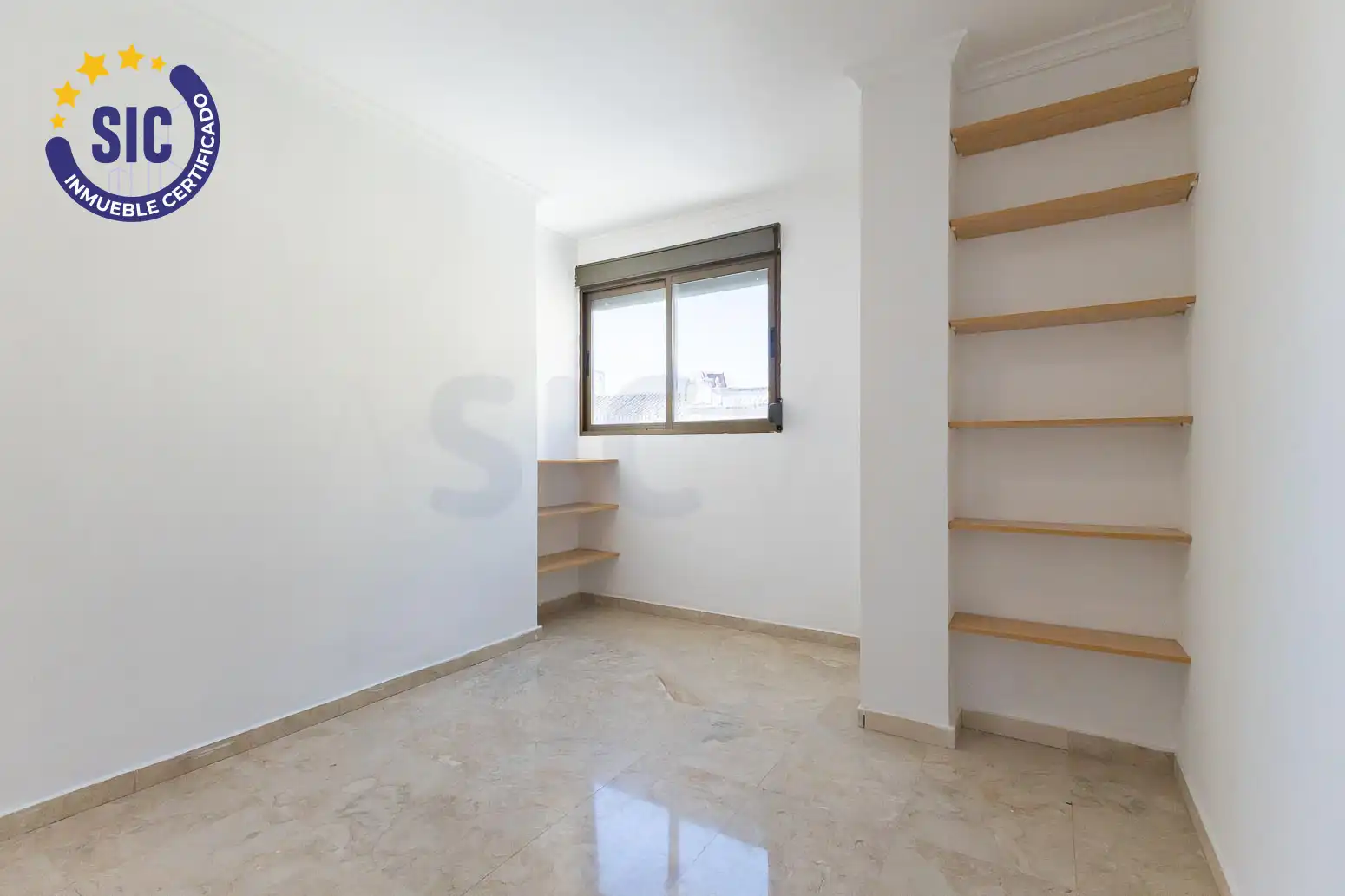 Habitación de Piso en venta en Tavernes de la Valldigna con Aire acondicionado, Terraza y Trastero