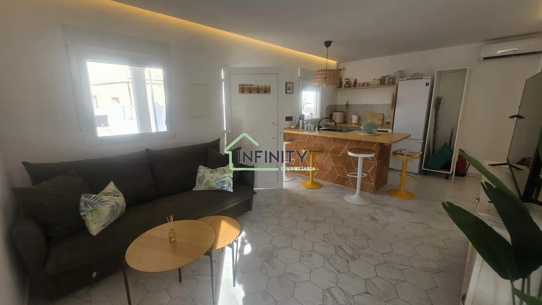 Living room of Houses for sale in Oliva  with Air Conditioner, Heating and Terrace