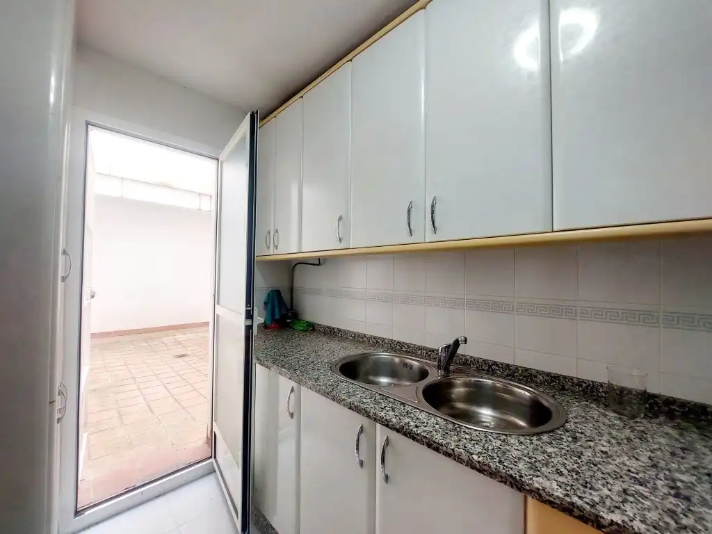 Apartament amb ascensor en venda a Calle Jesus Rincon Jimenez, imagen 5