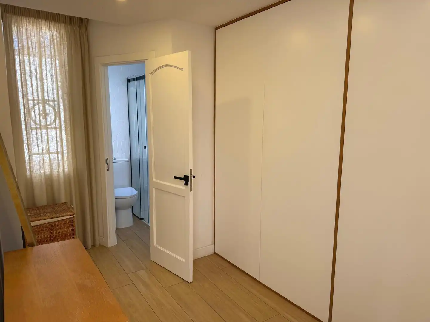 Dormitori de Casa adosada en venda en San Bartolomé de Tirajana amb Aire condicionat, Jardí privat i Parquet