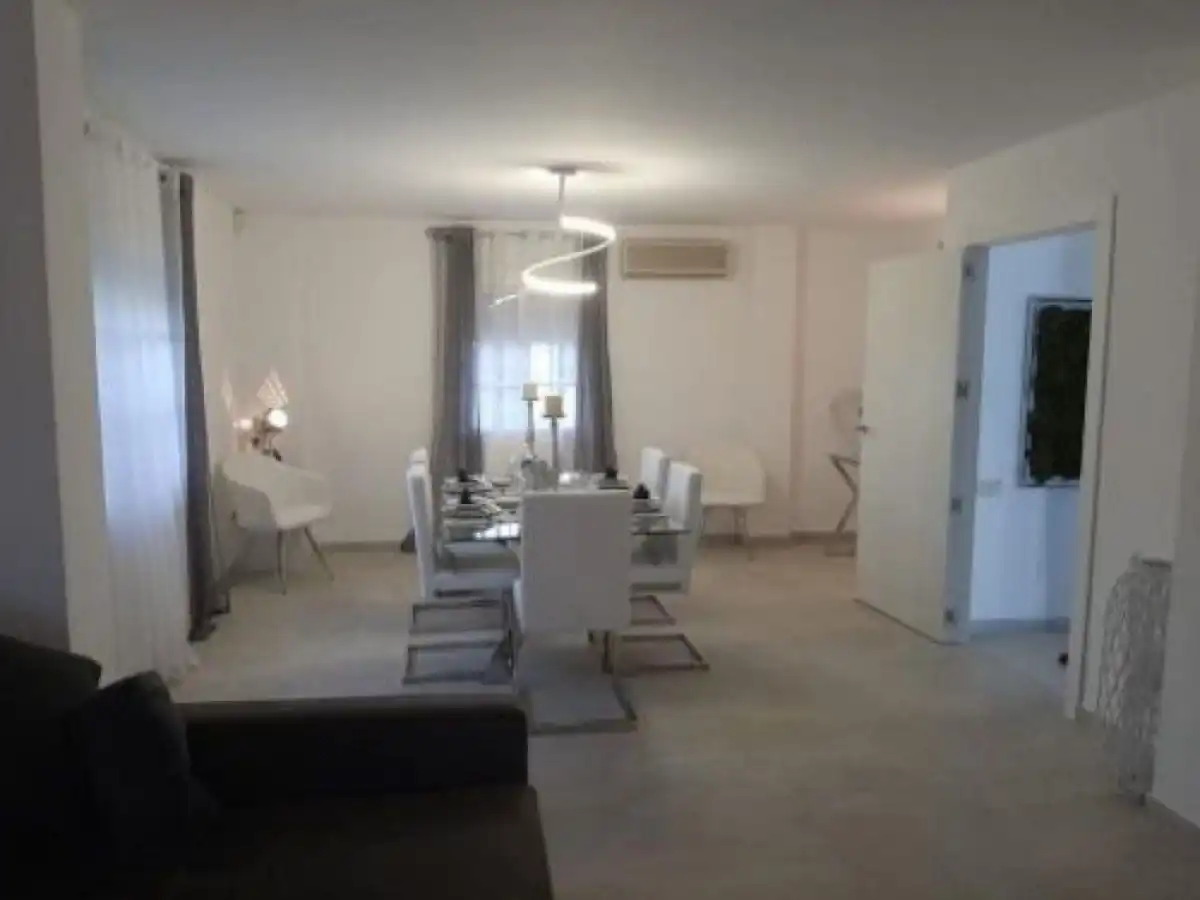 Menjador de Casa o xalet de lloguer en L'Eliana amb Aire condicionat, Jardí privat i Terrassa