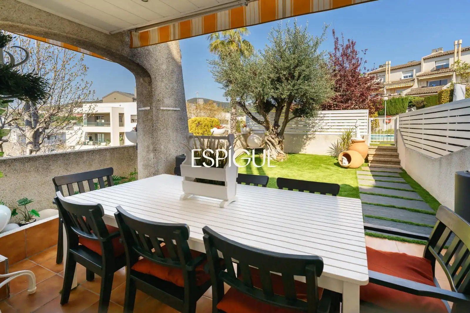 Terraza de Casa adosada en venta en Tiana con Aire acondicionado, Calefacción y Jardín privado