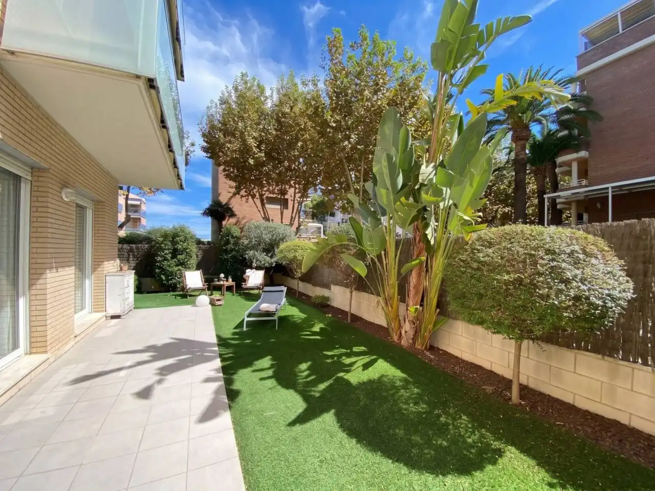 Flat with pool for sale in Paseo Mediterráneo, imagen 2