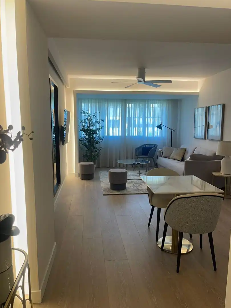 Sala d'estar de Pis de lloguer en Córdoba amb Aire condicionat, Calefacció i Moblat
