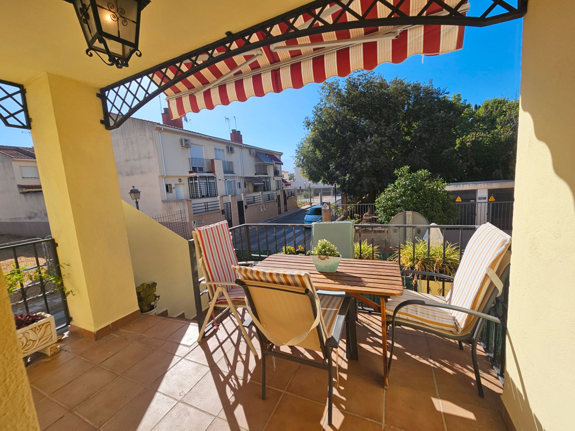 Terrassa de Casa adosada en venda en Armilla amb Aire condicionat, Calefacció i Traster
