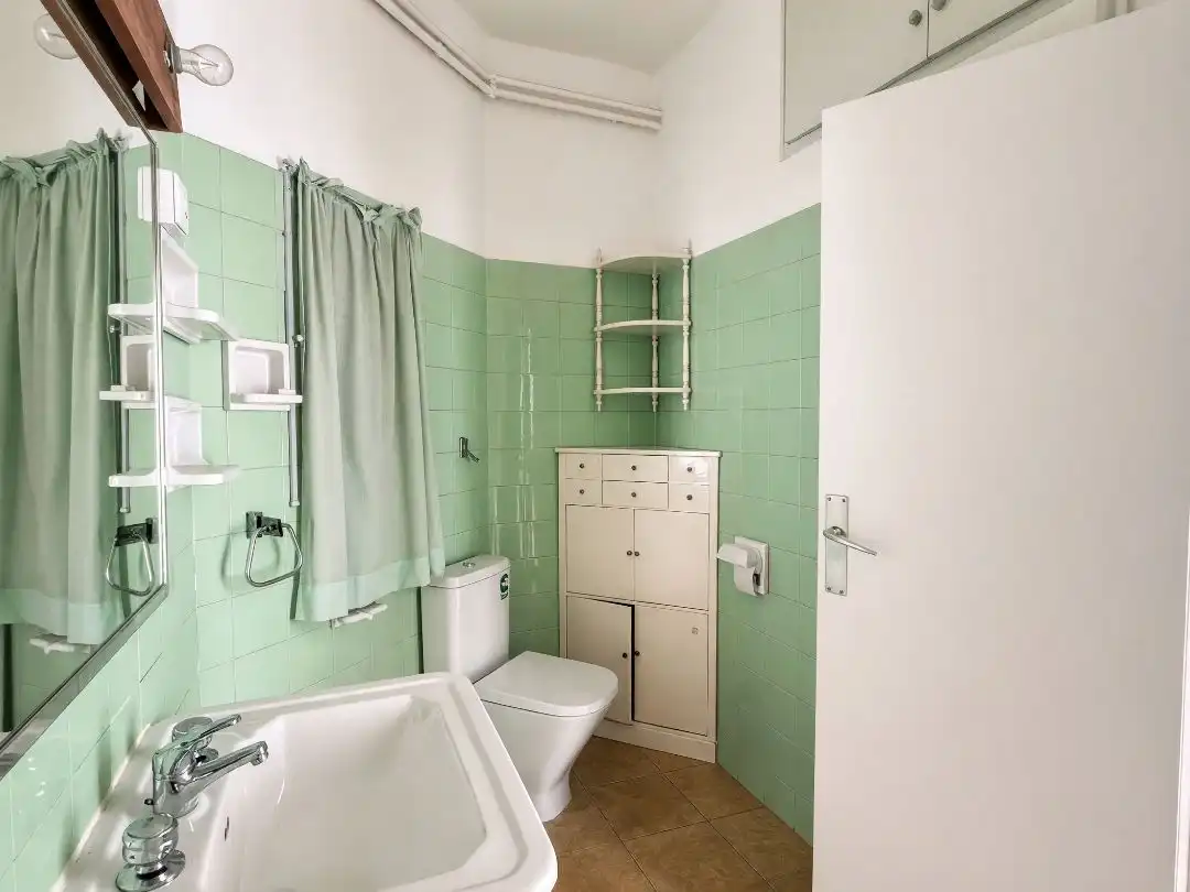 Baño de Piso en venta en  Barcelona Capital con Balcón